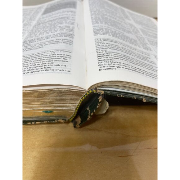 Vintage Bible Spirit Filled Life New King James Version Crafting Scrapbooking - Picture 6 of 8